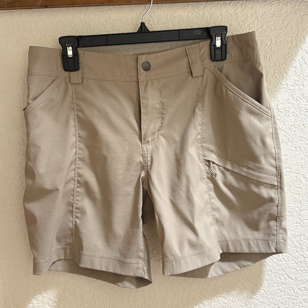 Duluth Trading Women's Dry on the Fly 7" Shorts in Smoky Tan, Size 10